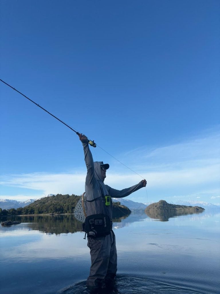 Qué es la pesca con mosca y por qué es distinta a la pesca tradicional Imagen De WhatsApp 2025 10 08 A Las 09.30.56 E2a48724 768x1024